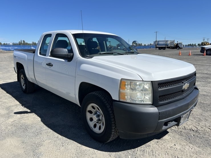 2008-chevrolet-silverado-1500-image-2