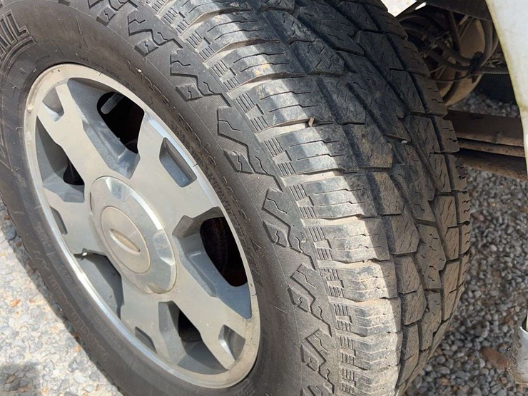 2010-ford-f150-image-13