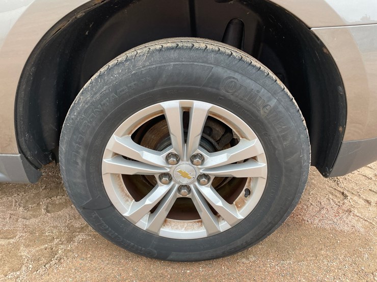2012-chevrolet-equinox-lt-image-14