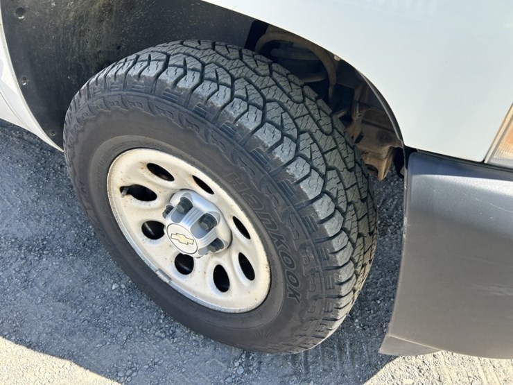 2008-chevrolet-silverado-1500-image-9