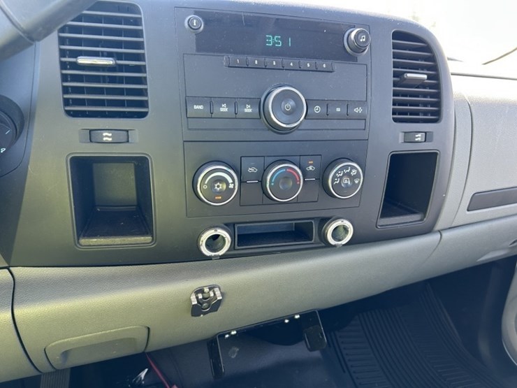 2008-chevrolet-silverado-1500-image-23