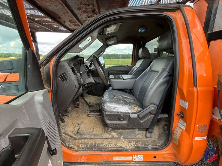 2015-ford-f550-image-93