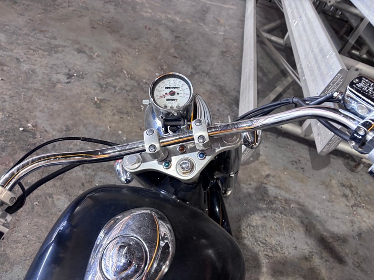#95-•-1998-honda-shadow-image-8
