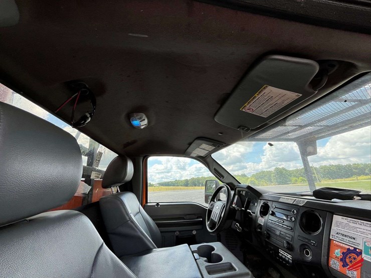 2015-ford-f550-image-90
