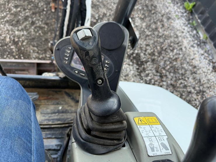 2019-bobcat-e35i-image-22