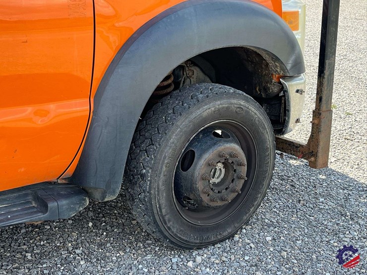 2015-ford-f550-image-10