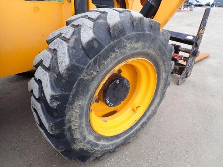 2010-jcb-510-56-image-79