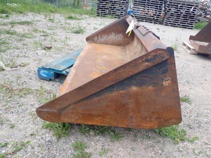 83.5-in.-bucket-image-5