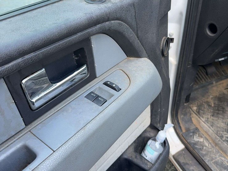 2014-ford-f150-image-16