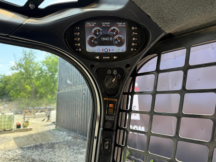 bobcat-t770-image-23