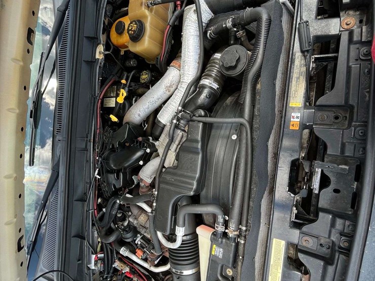 2013-ford-f550-image-49
