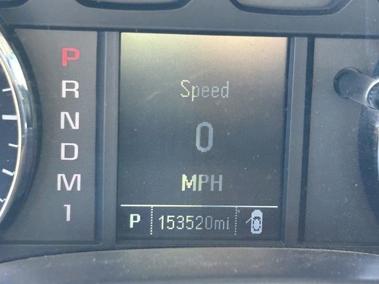 2015-chevrolet-silverado-2500-image-28