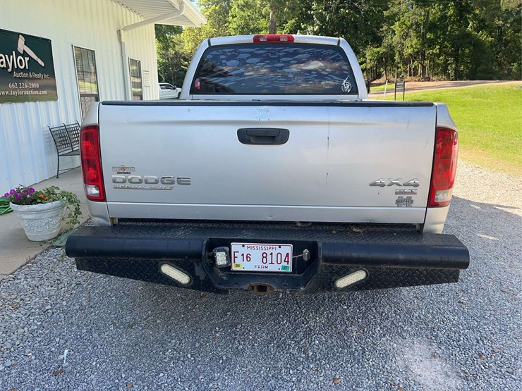 2004-dodge-ram-2500-image-12