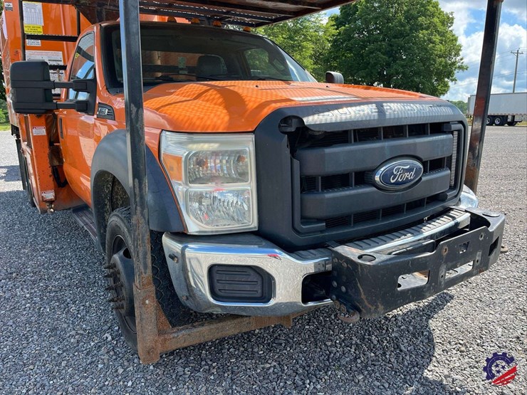 2015-ford-f550-image-15