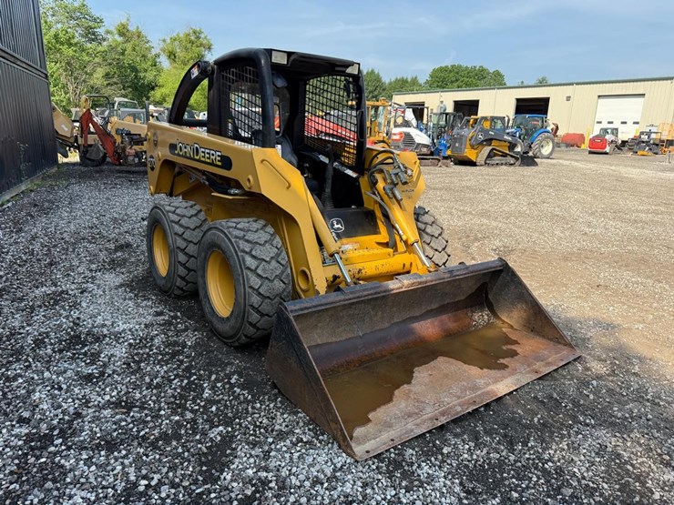 john-deere-270-image-6