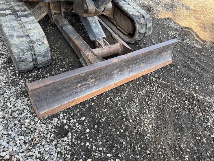 2019-bobcat-e35i-image-10