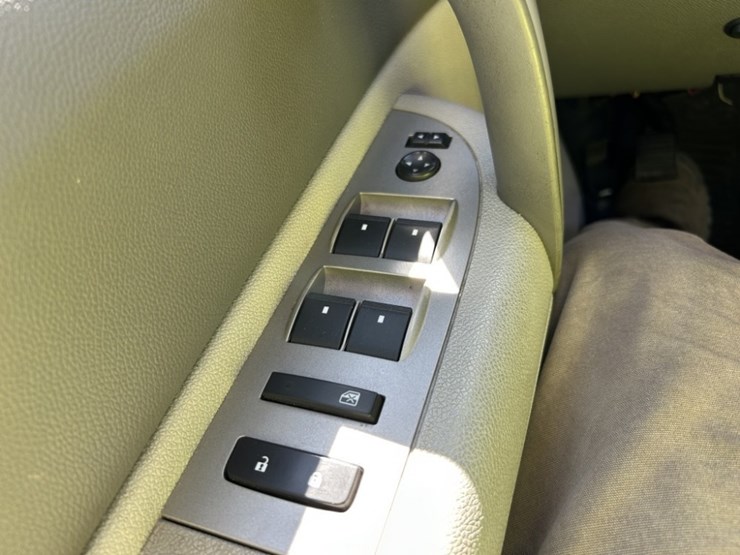 2008-chevrolet-silverado-1500-image-27