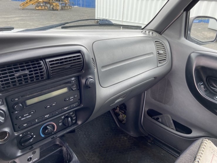 2004-ford-ranger-xlt-image-14