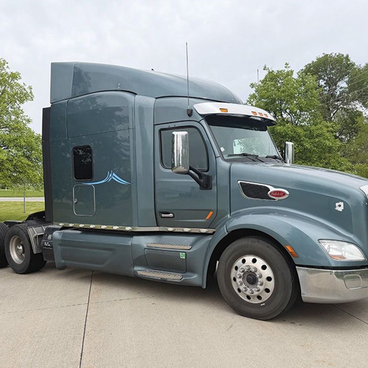 2018 PETERBILT 579