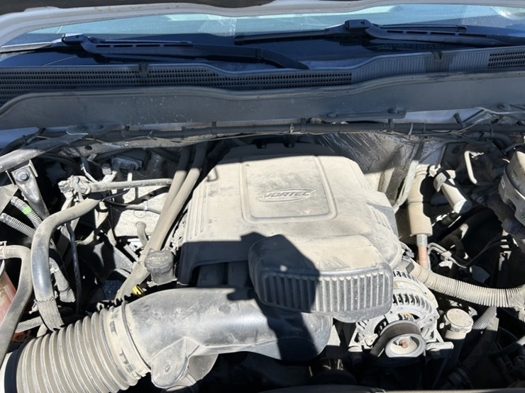 2015-chevrolet-silverado-2500-image-41