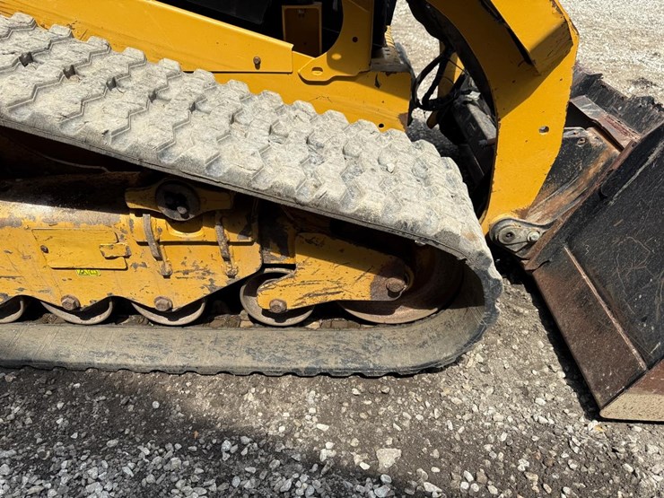 2020-caterpillar-289d3-image-14