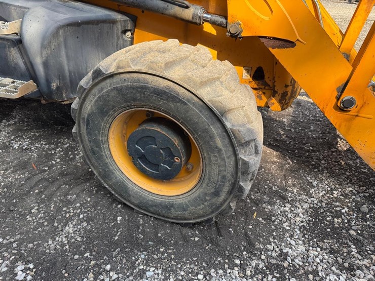 jcb-3cx14-image-11