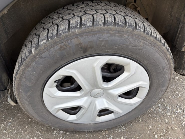 2018-ford-explorer-image-18