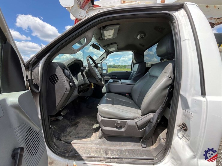 2013-ford-f550-image-62