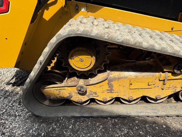 2020-caterpillar-289d3-image-13