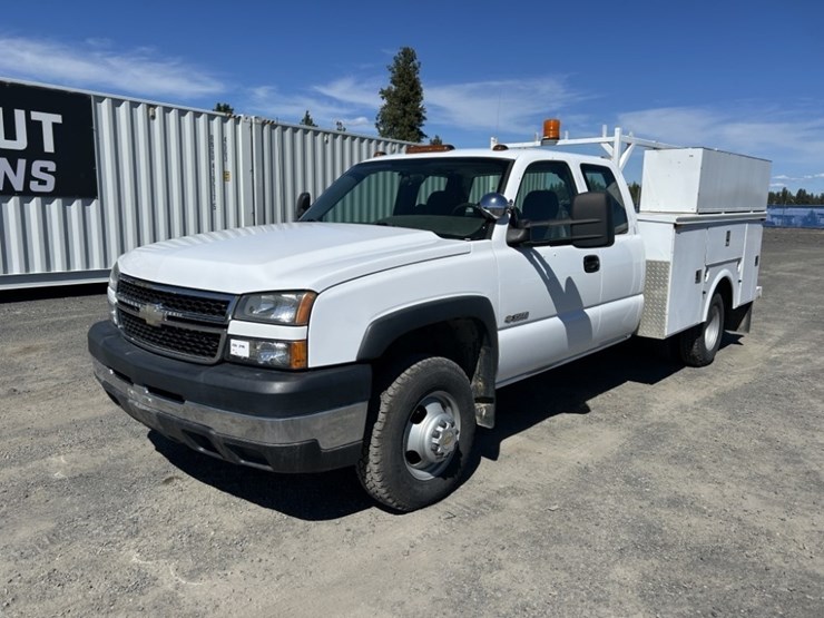 2006-chevrolet-silverado-3500-image-1