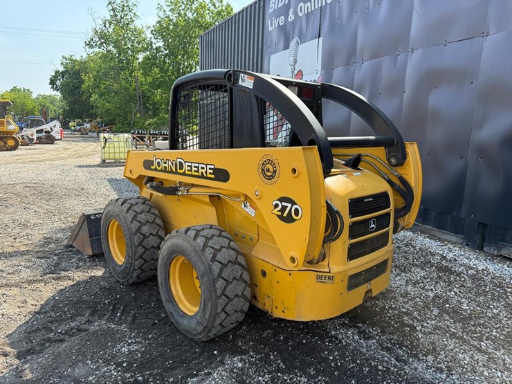 john-deere-270-image-2