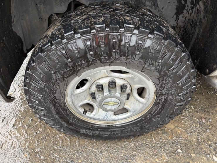 2009-chevrolet-silverado-2500-hd-lt-4x4-pickup-image-15
