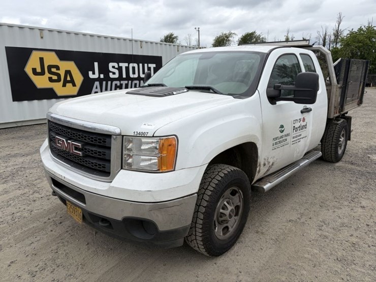2013-gmc-sierra-2500-image-1