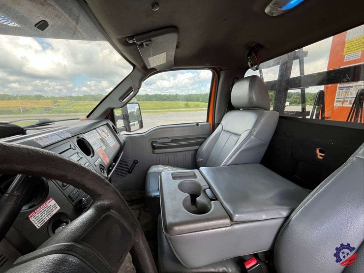 2015-ford-f550-image-96