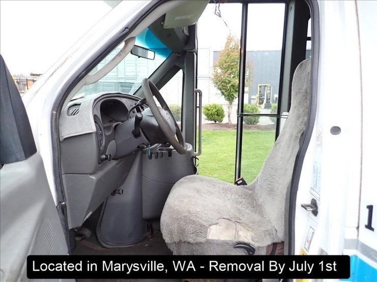 2005-ford-e450-image-6