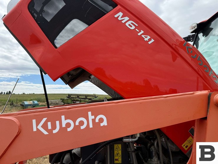 2021-kubota-m6-141-image-11