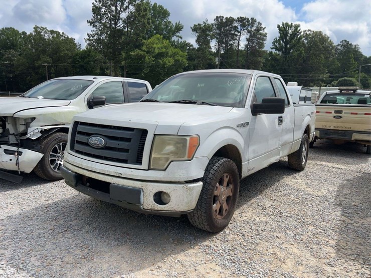 2010-ford-f150-image-1