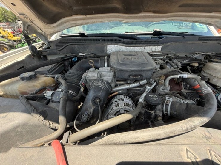 2015-chevrolet-silverado-3500-image-59