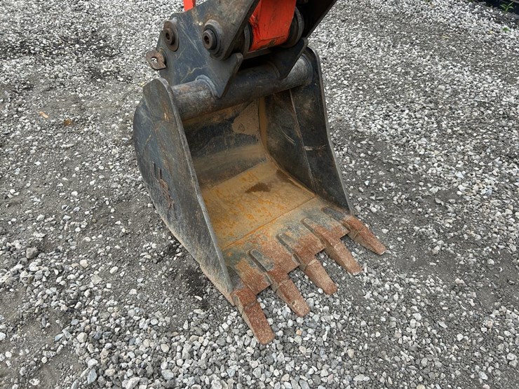 2021-kubota-u55-5-image-8