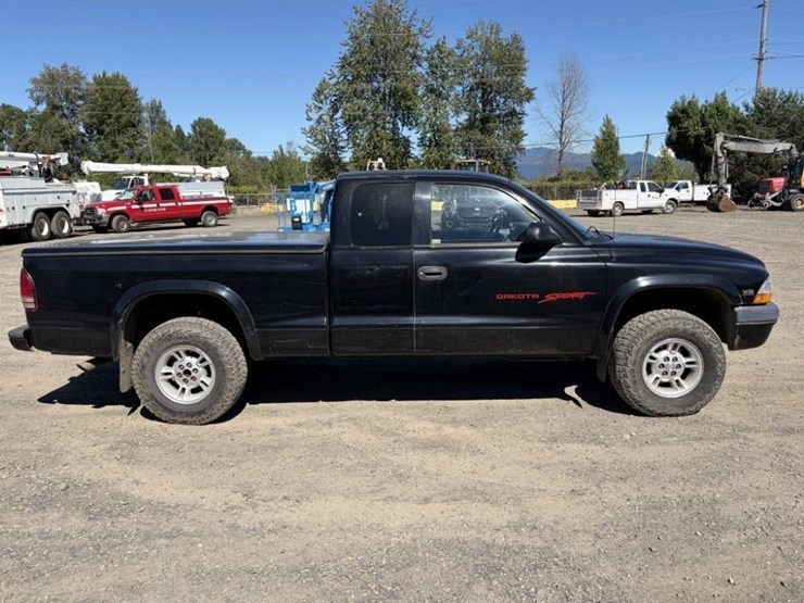 1999-dodge-dakota-sport-image-3
