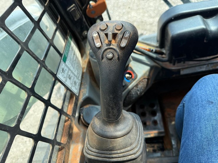bobcat-t770-image-26