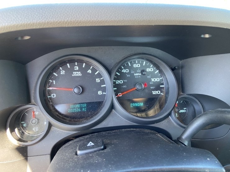 2011-chevrolet-silverado-1500-image-27