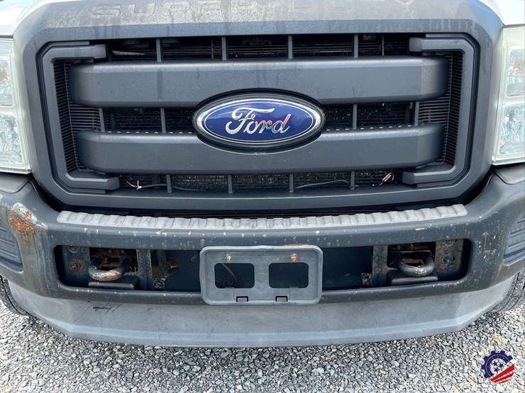 2013-ford-f550-image-14
