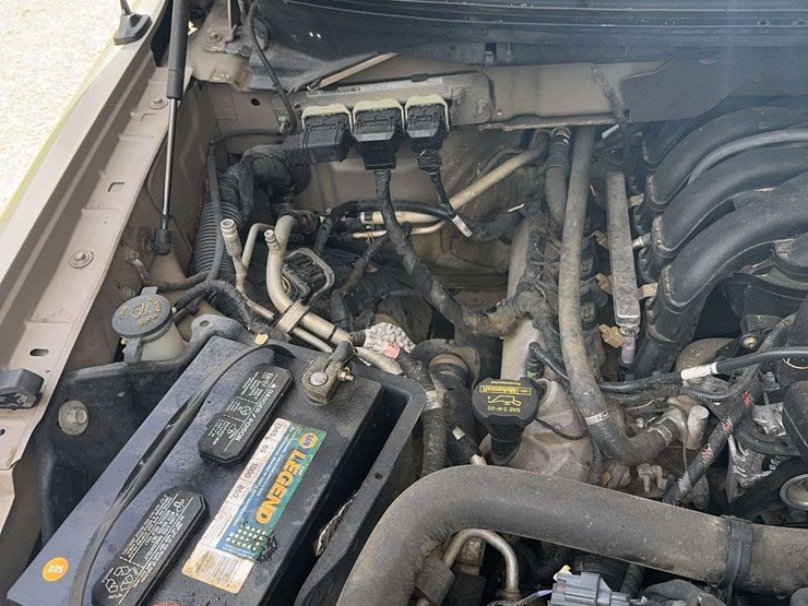 2010-ford-f150-image-24