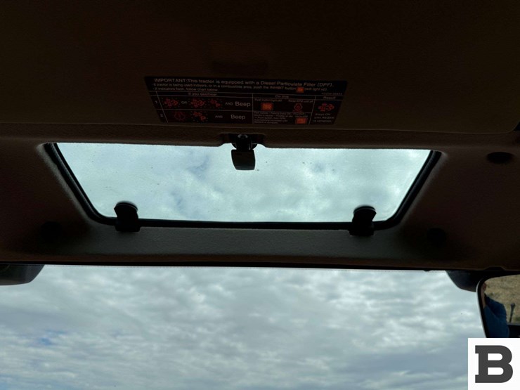 2021-kubota-m6-141-image-61