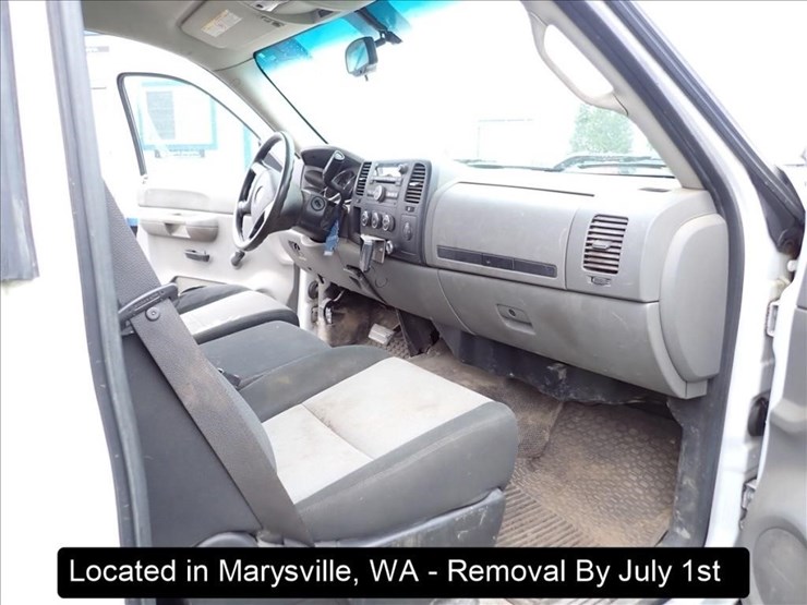 2009-chevrolet-3500-image-5