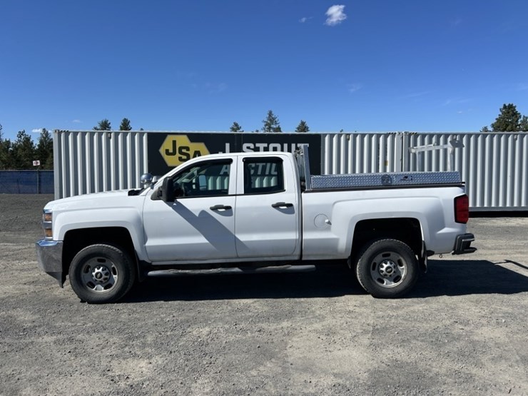 2015-chevrolet-silverado-2500-image-8