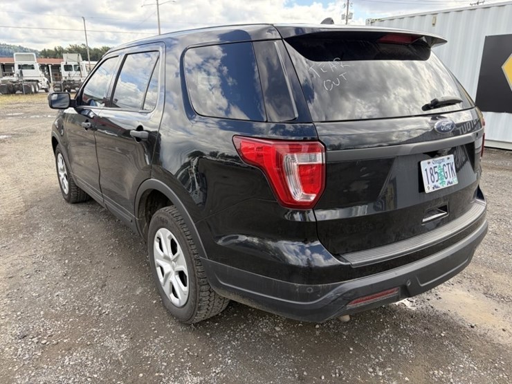 2018-ford-explorer-image-6