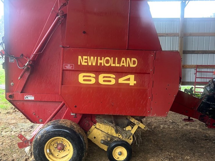 new-holland-664-image-2