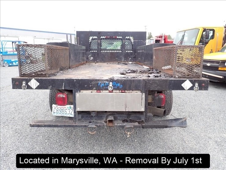 2016-chevrolet-3500-image-19